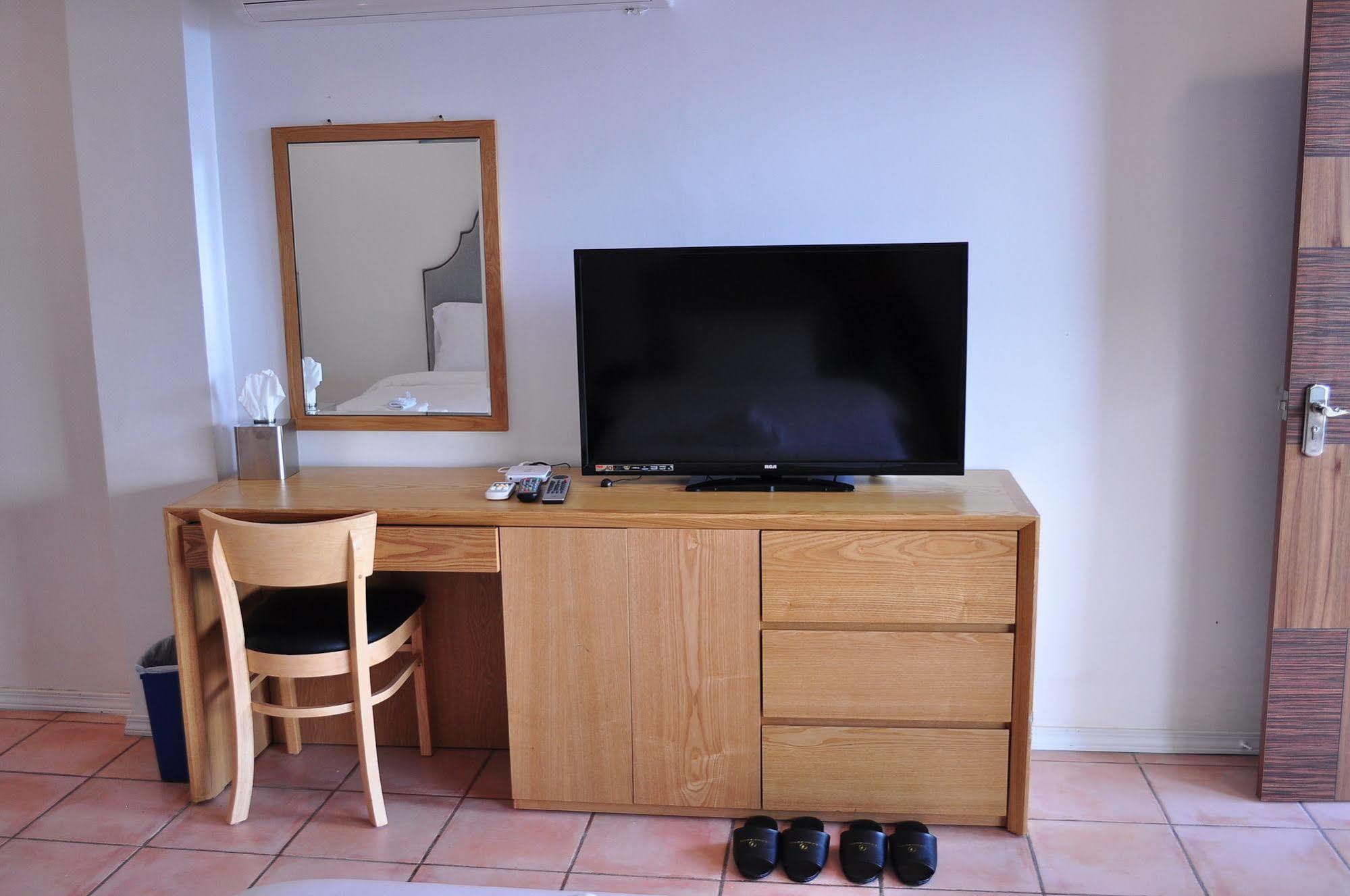 קורור Blue Ocean View Hotel מראה חיצוני תמונה