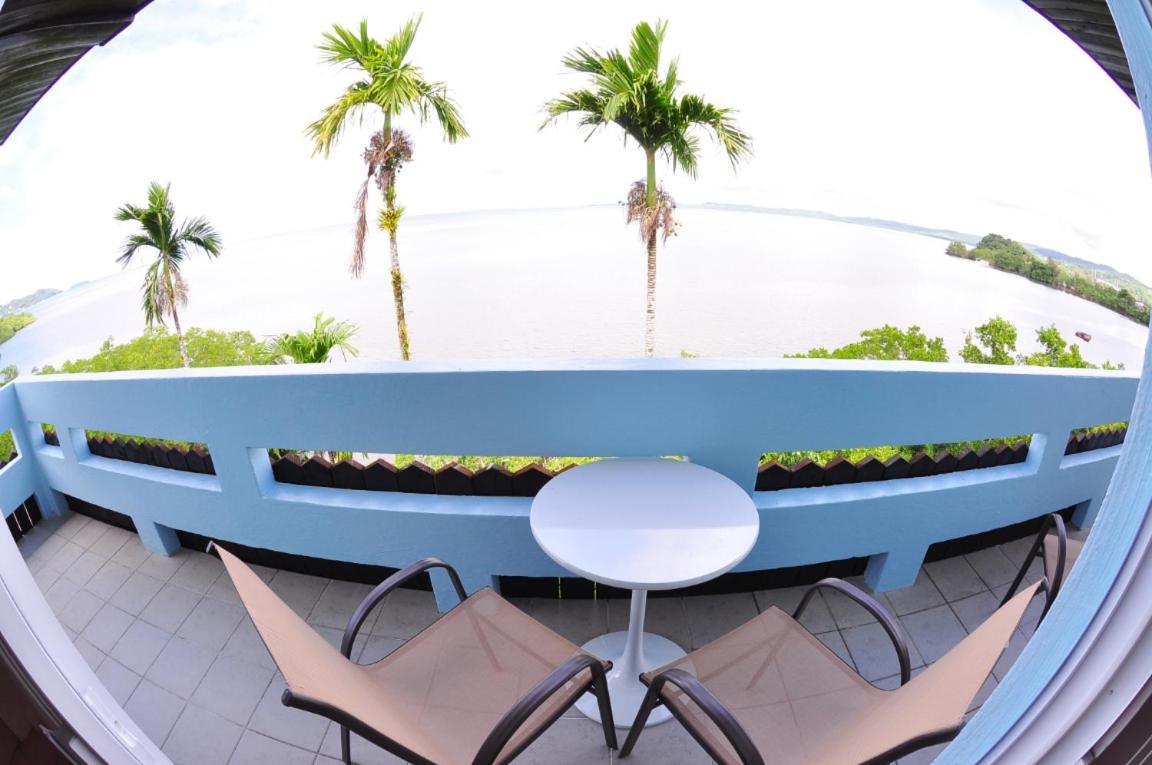 קורור Blue Ocean View Hotel מראה חיצוני תמונה